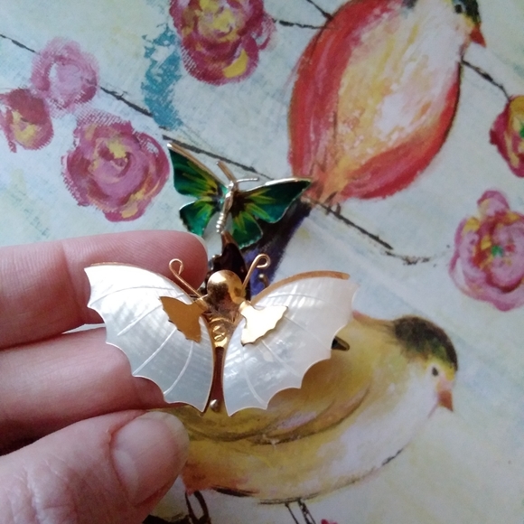🌙🦋Vintage Butterfly Pin Trio - Picture 8 of 12